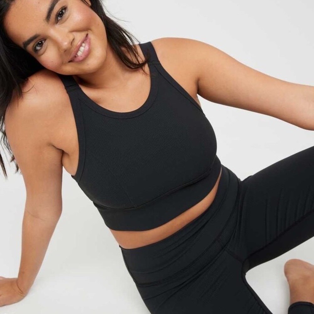 Aerie OFFLINE Ribbed High Neck Sports Bra in True Black